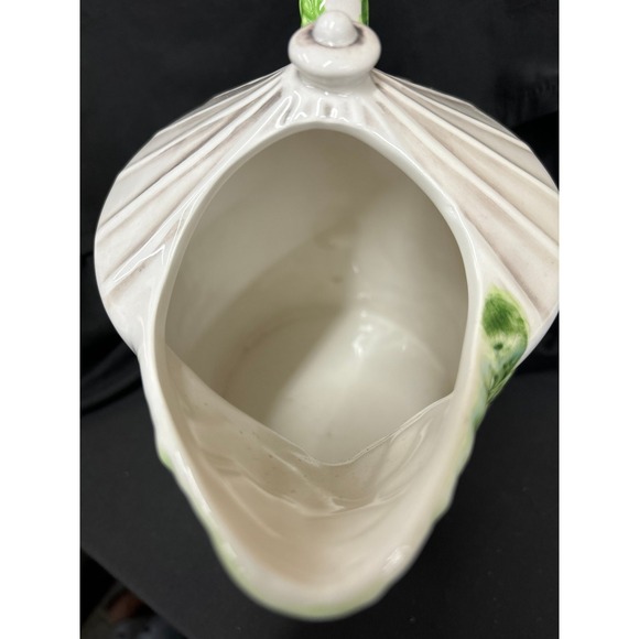 Pitcher - Picture 4 of 5